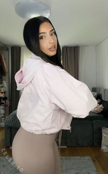 Full leaked Avendaaxs page private onlyfans photo