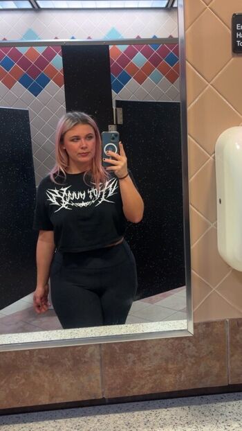 Full leaked Averageallison private onlyfans photo