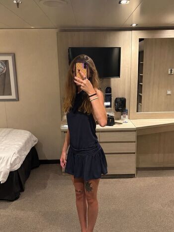 Full leaked Avery shipp private onlyfans photo