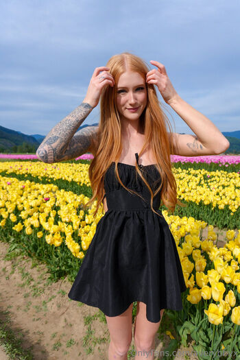 Full leaked Averybbyx private onlyfans photo