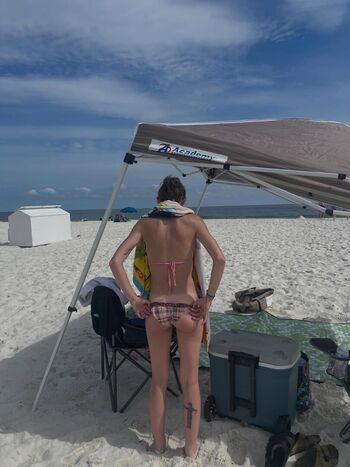 Full leaked Averyshipp private onlyfans photo