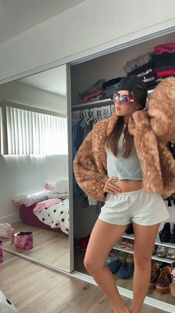 Full leaked Avia butler page private onlyfans photo
