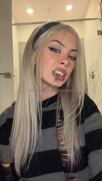Full leaked Avivafoxxx private onlyfans photo