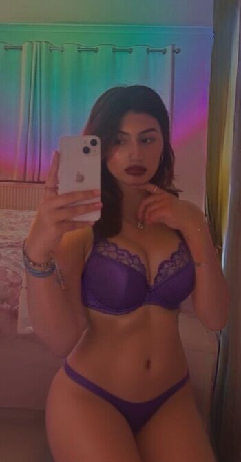 Full leaked Avneet kaur private onlyfans photo