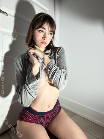 Full leaked Awholelottazozo private onlyfans photo