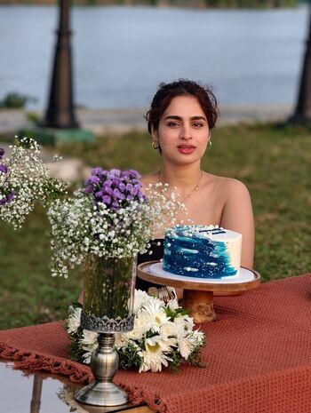 Ayesha Khan