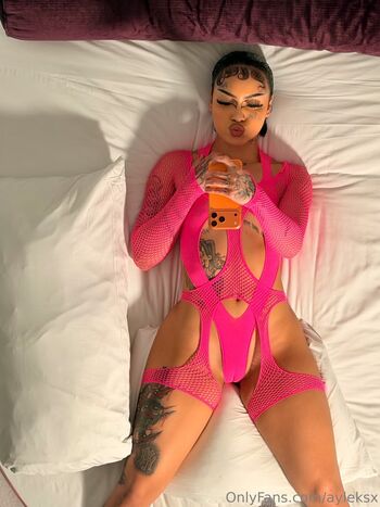 Full leaked Ayleks private onlyfans photo