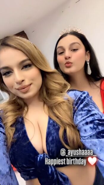 Full leaked Ayushaaaa private onlyfans photo