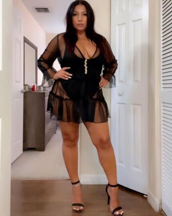Full leaked Aziastar private onlyfans photo