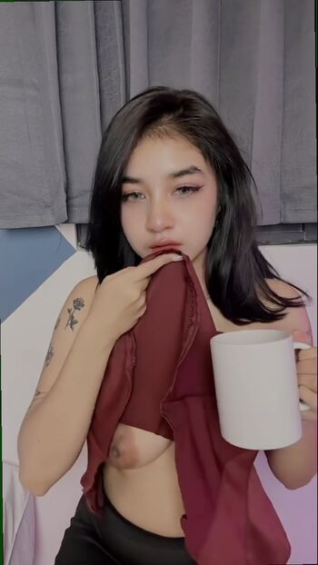 Full leaked Baby yara private onlyfans photo