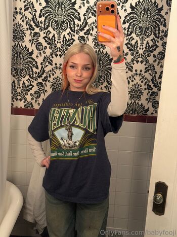 babyfooji / peachtot