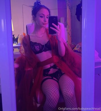 Full leaked Babypeachhead private onlyfans photo