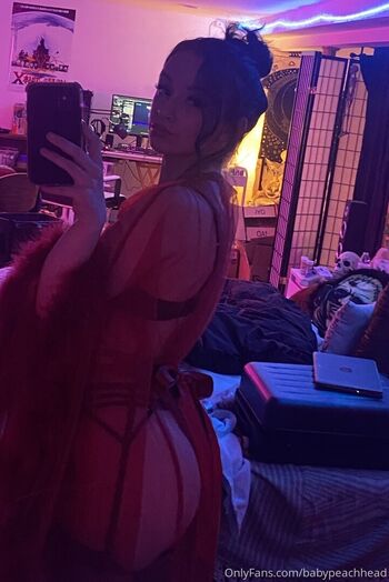 Full leaked Babypeachhead private onlyfans photo