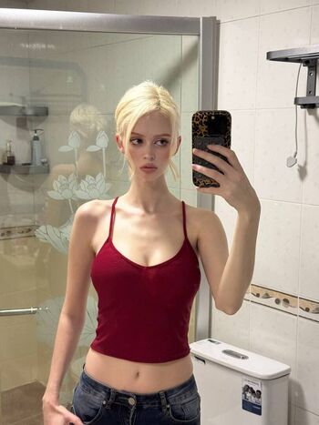 Full leaked Babyvailen private onlyfans photo