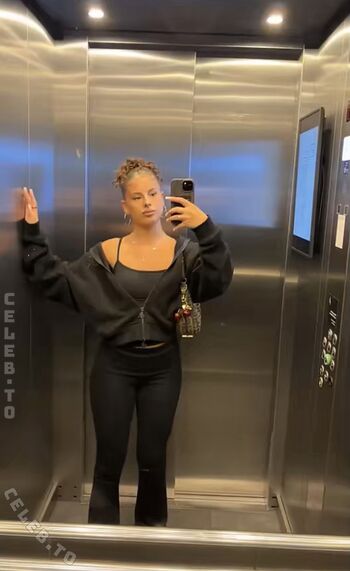 Full leaked Babyyjuli private onlyfans photo