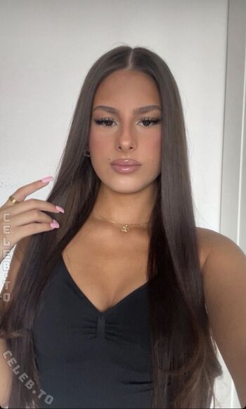 Full leaked Babyyjuli private onlyfans photo