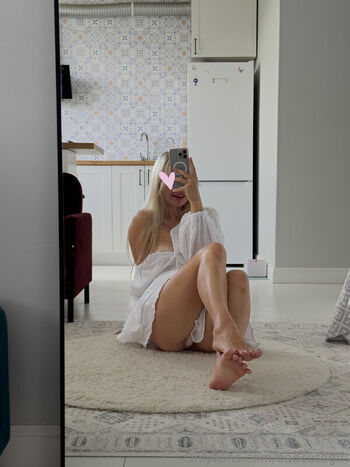Full leaked Badcutegirl private onlyfans photo