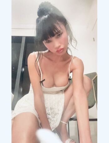 Bai Ling