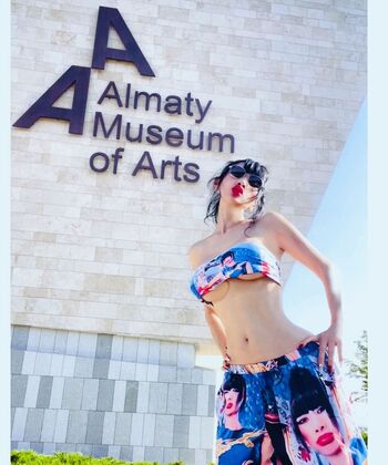 Full leaked Bai ling page private onlyfans photo