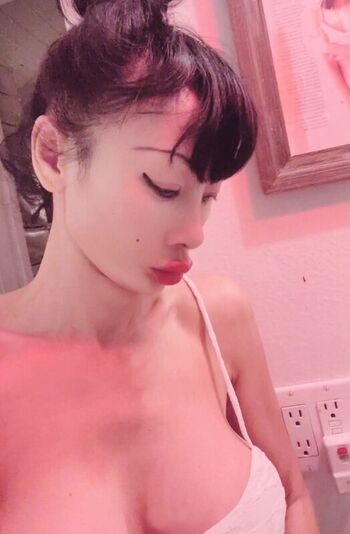 Full leaked Bai ling  page private onlyfans photo