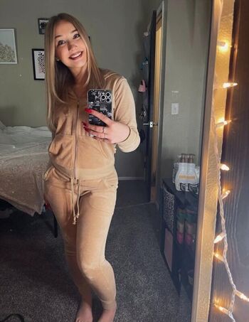 Full leaked Baileesmithh private onlyfans photo