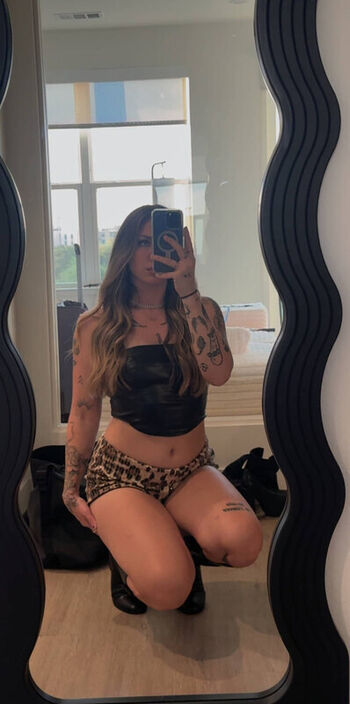 Full leaked Baileygoat private onlyfans photo