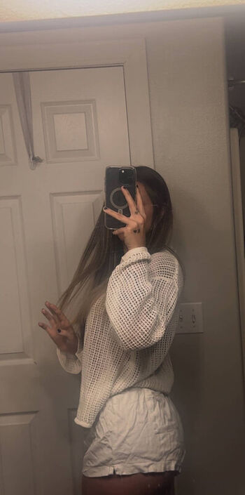 Full leaked Baileygoat private onlyfans photo