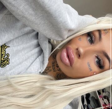 barbie_ink030