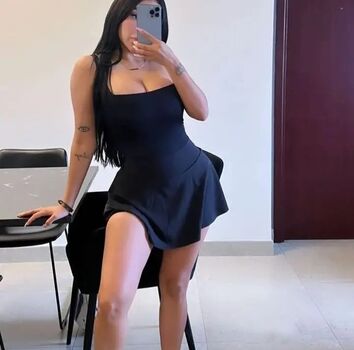 Full leaked Barbiielopez private onlyfans photo