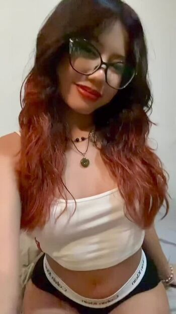 Full leaked Batrisyia private onlyfans photo