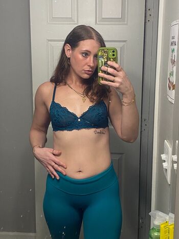 Full leaked Battylilkiwi private onlyfans photo