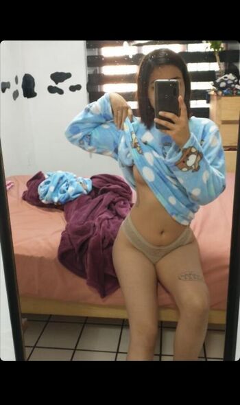 Bbbbbbeck_ Rebeka Cisneros