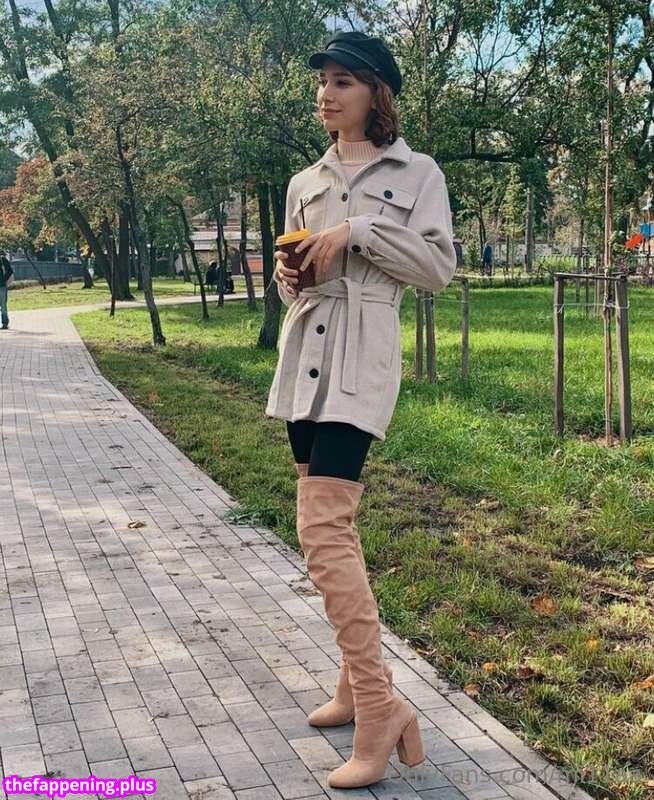 Tisha / bbgirltiiisha / hiitsmetisha / https: / iloveyoutiii Naakte OnlyFans Foto #1