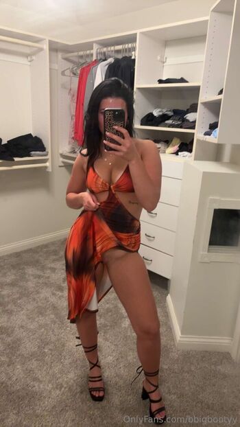 Full leaked Bbigbootyy private onlyfans photo
