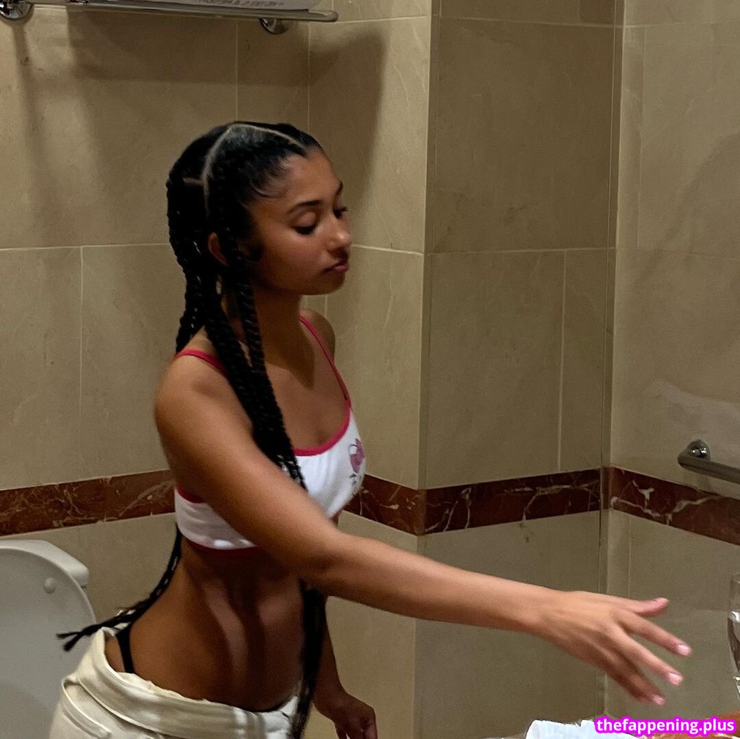 Bbtrickz / belizekazi Fotografie OnlyFans Dezbrăcată #33