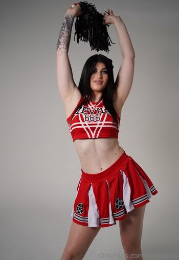 Bea Priestley | Blair Davenport