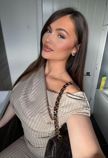 Full leaked Bea x bb private onlyfans photo
