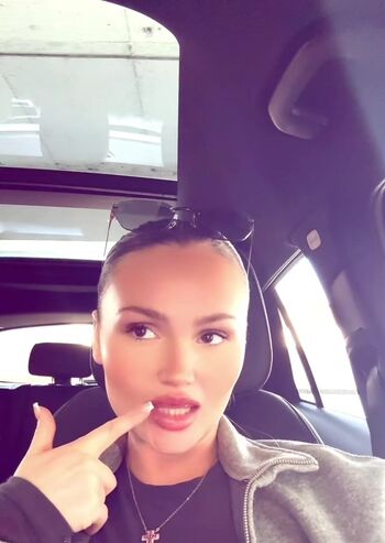 Full leaked Bea x bb private onlyfans photo