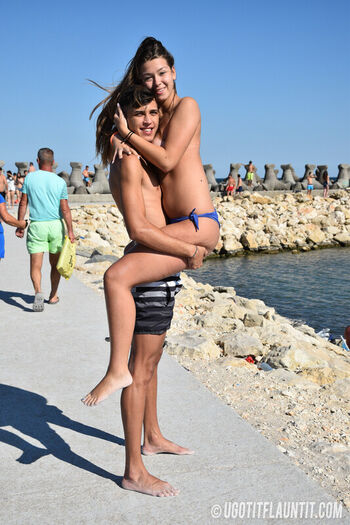 Beautiful Girls Groped