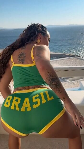Beca Barreto