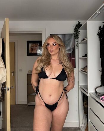 Full leaked Beckiiwhiting private onlyfans photo