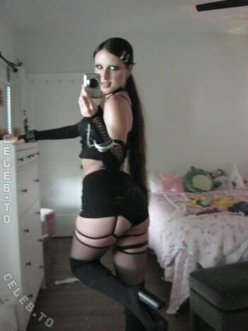 Full leaked Beebee page private onlyfans photo