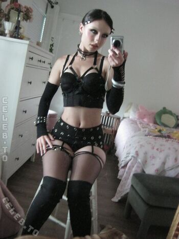 Full leaked Beebee page private onlyfans photo