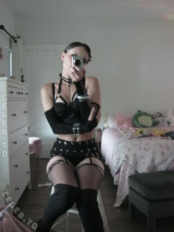 Full leaked Beebee page private onlyfans photo