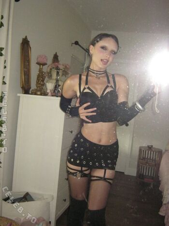 Full leaked Beebee page private onlyfans photo