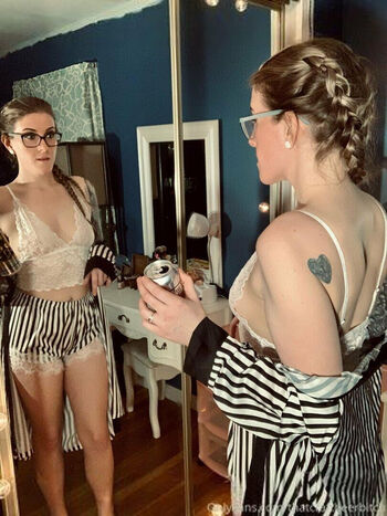 Full leaked Beerbabes private onlyfans photo