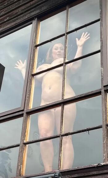 Full leaked Bel larcombe slice of salami private onlyfans photo
