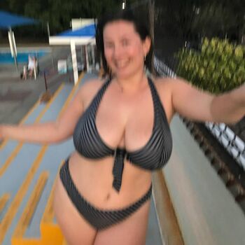 Full leaked Bel larcombe slice of salami private onlyfans photo