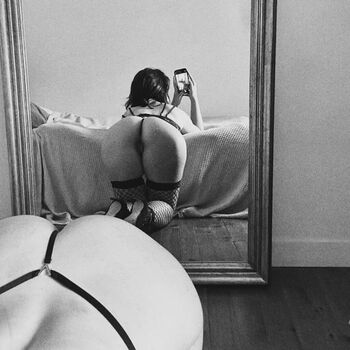 Full leaked Bellnuit private onlyfans photo