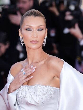 Full leaked Bella hadid  page private onlyfans photo